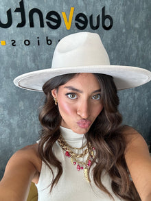  Cappello falda larga panna