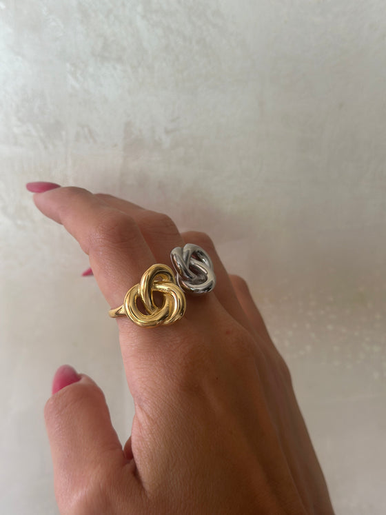Anello intreccio