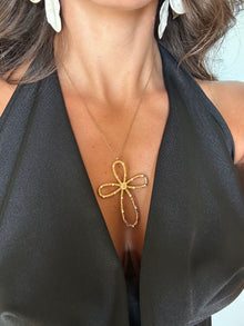  Necklace croce magnolia oro