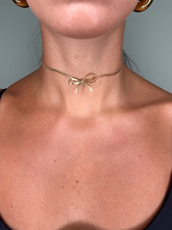 Choker fiocco argento