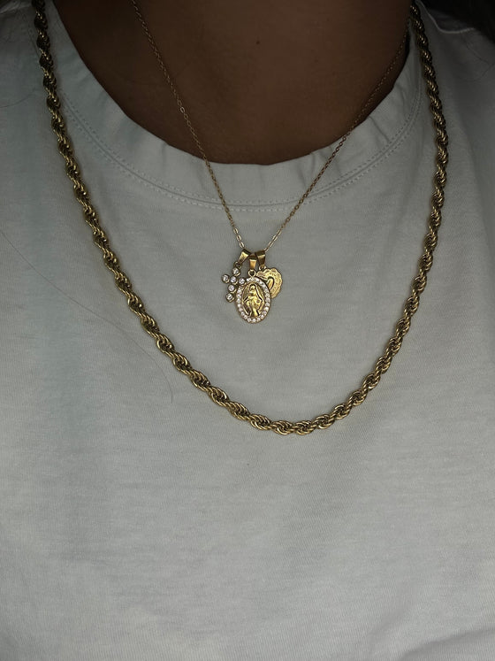 Necklace santa oro