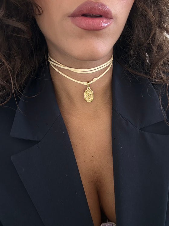 Choker filo con rosa